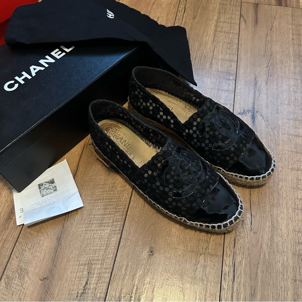 CHANEL Lace Espadrilles - 39
